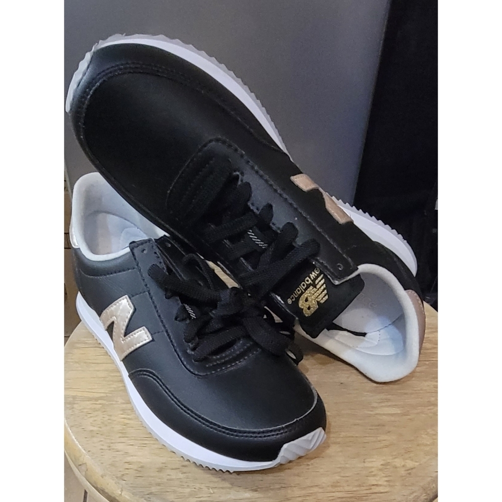 New Balance 720 V1 Sneaker Women US 8 Black/Gold